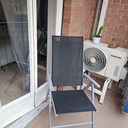 Appartement Jaky Maison Torino, Cozy & Modern With Wi-fi, Kitchen & Balcony Turijn