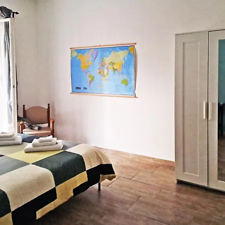Apartment Jaky Maison Torino, Cozy & Modern With Wi-fi, Kitchen & Balcony *