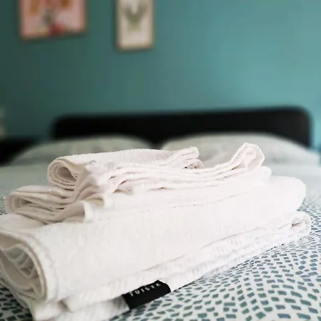 Apartment Jaky Maison Torino, Cozy & Modern With Wi-fi, Kitchen & Balcony