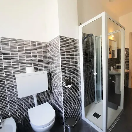 Jaky Maison Torino, Cozy & Modern With Wi-fi, Kitchen & Balcony *