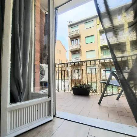 Jaky Maison Torino, Cozy & Modern With Wi-fi, Kitchen & Balcony Turin