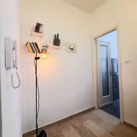 Jaky Maison Torino, Cozy & Modern With Wi-fi, Kitchen & Balcony * Turin
