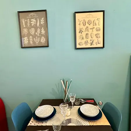 Jaky Maison Torino, Cozy & Modern With Wi-fi, Kitchen & Balcony Apartment *