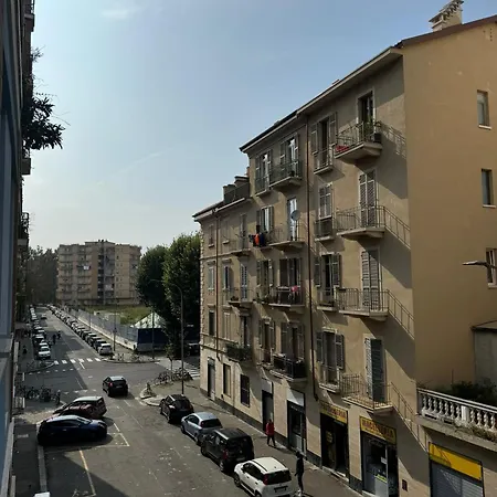 Jaky Maison Torino, Cozy & Modern With Wi-fi, Kitchen & Balcony Apartment *