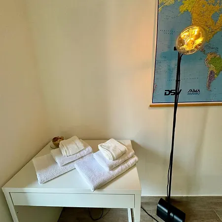 Jaky Maison Torino, Cozy & Modern With Wi-fi, Kitchen & Balcony Apartment Turin