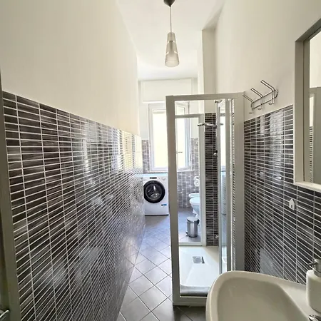 Jaky Maison Torino, Cozy & Modern * トリノ