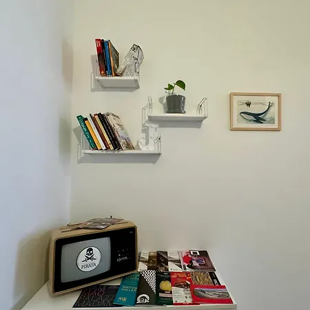 Jaky Maison Torino, Cozy & Modern With Wi-fi, Kitchen & Balcony *